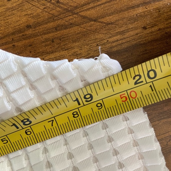 Vince White Textured Woven Lattice Knit Silk Top Sz Large - Picture 9 of 11